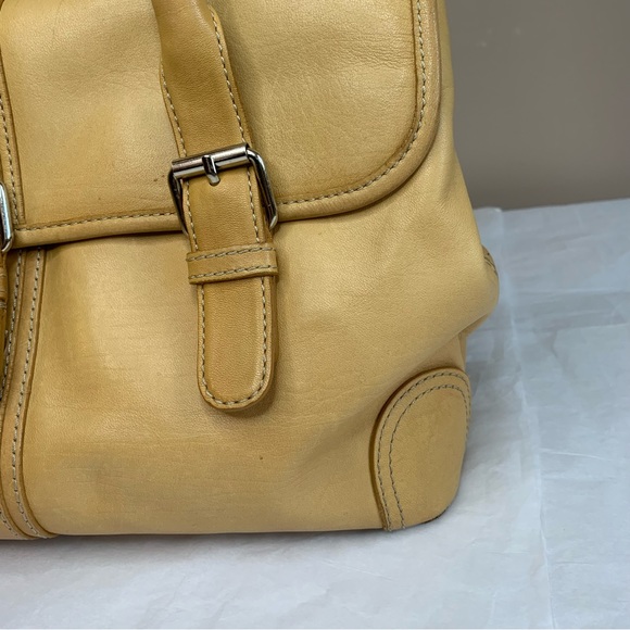 Vintage Fossil Leather Shoulder Bag | Tan with Silvertone Hardware - Picture 10 of 16